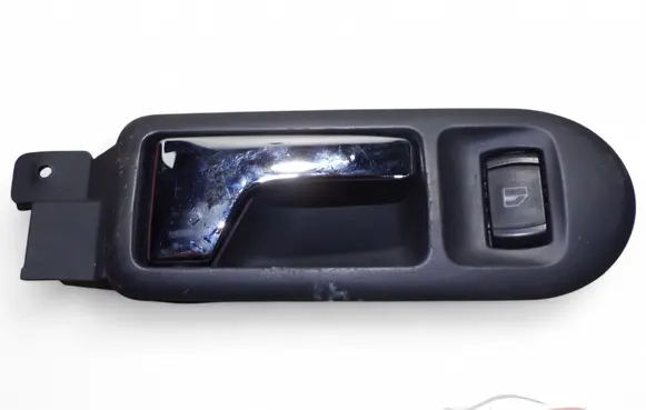 Volkswagen PASSAT B5.5 Front door interior handle 3B1837114