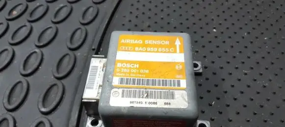 Audi A4 S4 B5 8D Airbag control unit/module 8a0959655c 0285001038