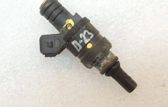 BMW 5 E39 Fuel injector 13531427240
