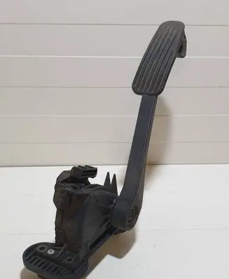 Volvo S60 Accelerator throttle pedal 6PV00853701 30636004