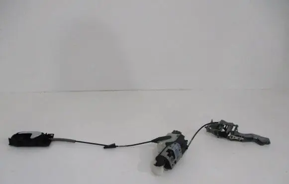 Peugeot 208 I Front door lock 40537192N