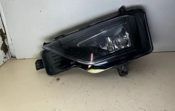 Volkswagen Golf Sportsvan Front fog light 510941661D 510941661 01171803