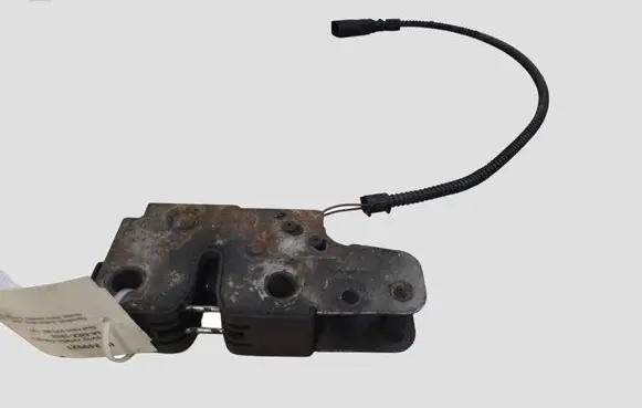 Seat Leon (1P) Engine bonnet/hood lock/catch