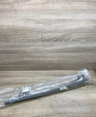 Opel Ascona C Front door electric window regulator 13205896
