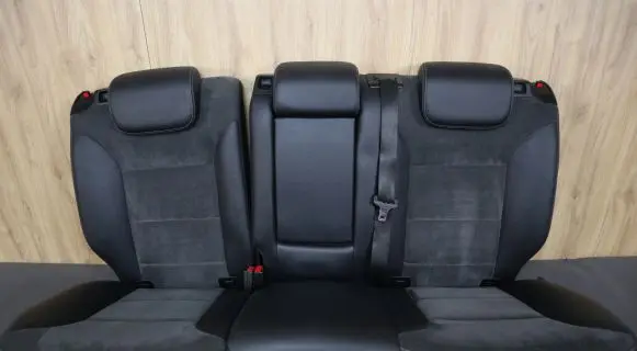 Mercedes-Benz ML W164 Second row seats 