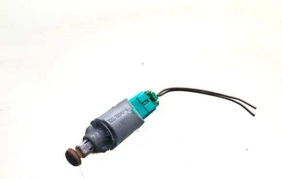 Opel Vivaro Brake pedal sensor switch 8200168240B