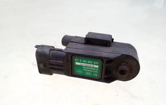 Renault Trafic II (X83) Air pressure sensor 0281002997