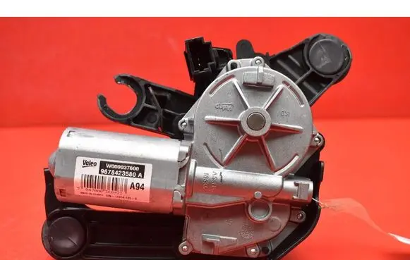 Peugeot 2008 I Rear window wiper motor 9678423580A