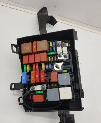 Peugeot 508 II Fuse module 9804848580 9807972380