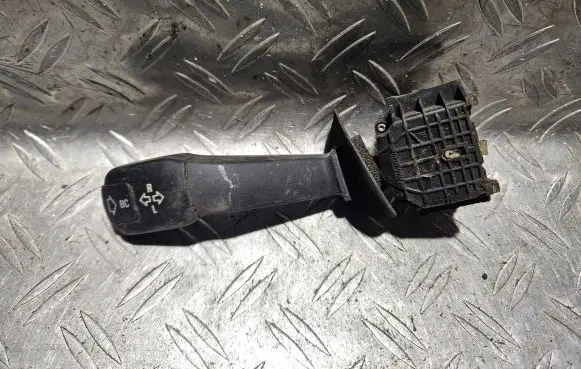 BMW 5 E39 Indicator stalk 011004