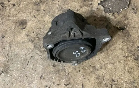 BMW 3 F30 F35 F31 Engine mount bracket 6859412