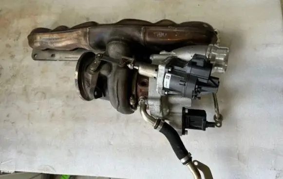 BMW M5 Supercharger 18539700026 8657056