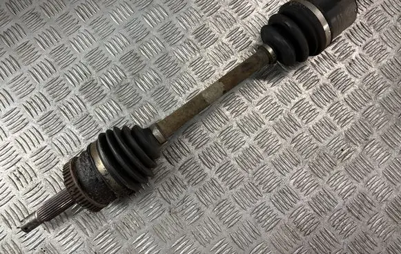 KIA Carens II Front driveshaft