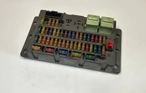 Mini One - Cooper R50 - 53 Fuse module 6906600 61136906600