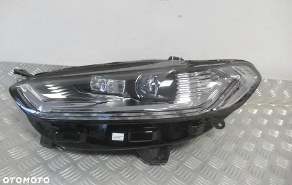 Ford Mondeo MK V Headlight/headlamp ES7313D155CG L502405