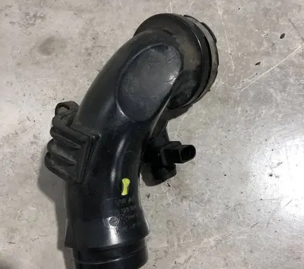 Volkswagen Crafter Intercooler hose/pipe 2N0129654A
