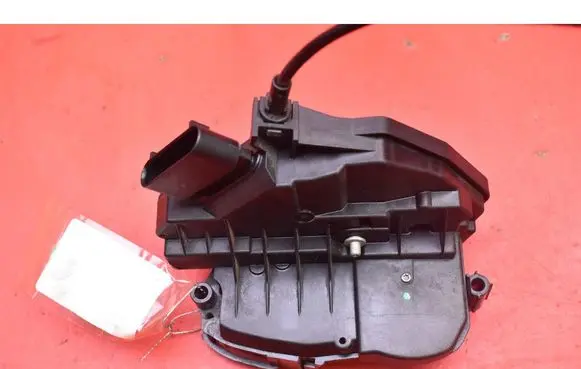 Ford Focus Front door lock BM5A-A21813-AC