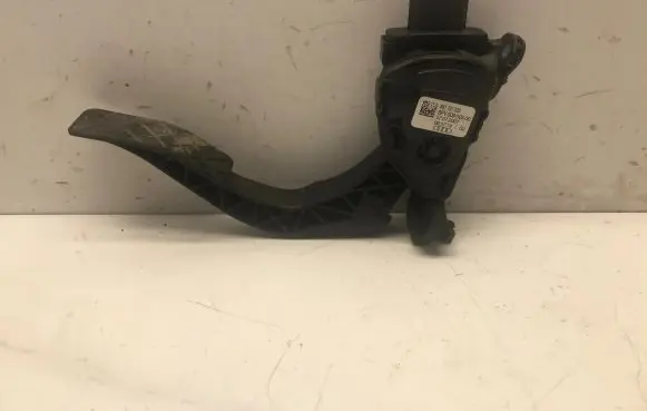 Audi A5 8T 8F Accelerator throttle pedal 6PV00950500