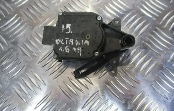 Skoda Octavia Mk1 (1U) Central body control module 1J0907511