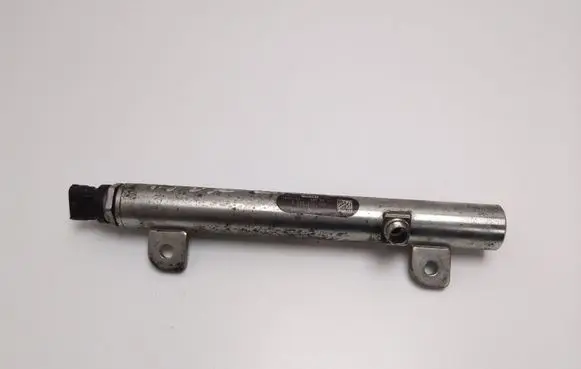 Opel Zafira B Fuel main line pipe 80303106087 0445214122