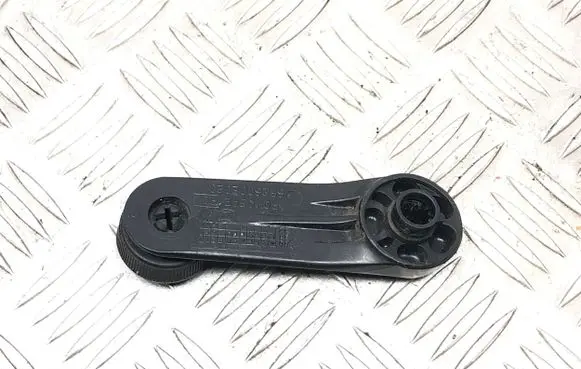 Toyota Avensis T270 Rear door window winding handle 6926002020
