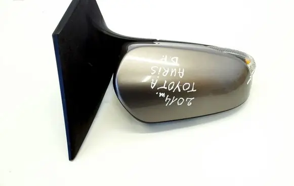 Toyota Auris E180 Front door electric wing mirror 