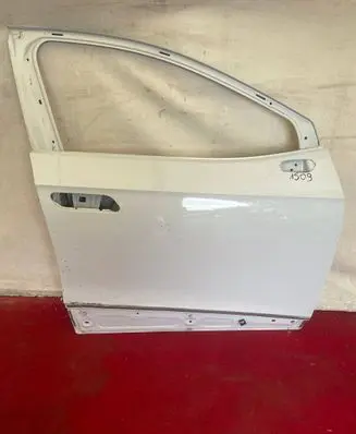 Volkswagen ID.4 Front door