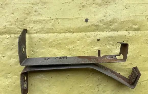Mercedes-Benz C W204 Front bumper mounting bracket A2045241340
