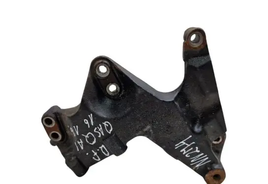Nissan Qashqai Engine mounting bracket 112319818R