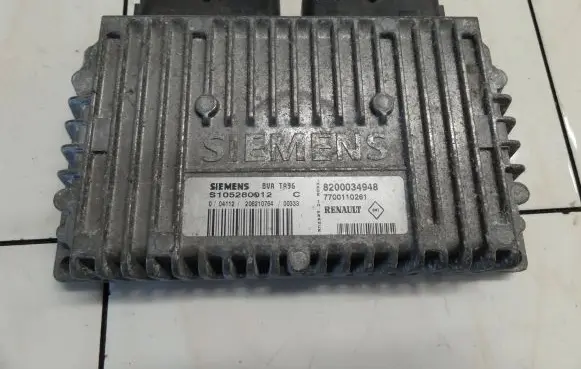 Renault Scenic II - Grand scenic II Engine control unit/module 8200034948