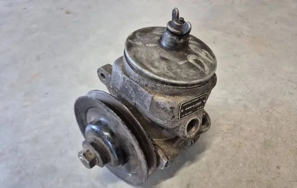 Power steering pump