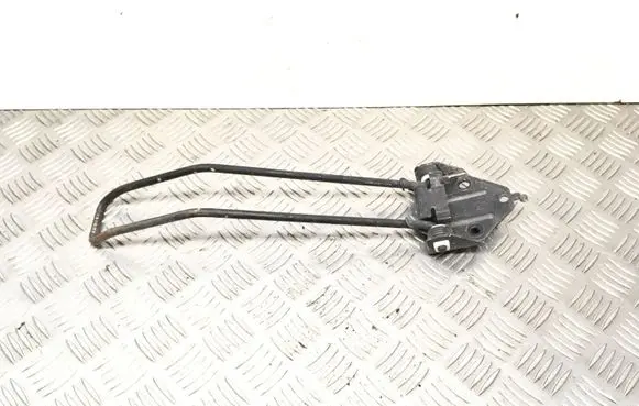 Citroen Berlingo Front door check strap stopper