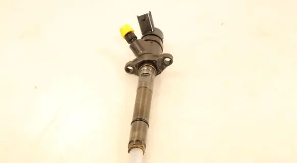Peugeot 407 Fuel injector 0445110259