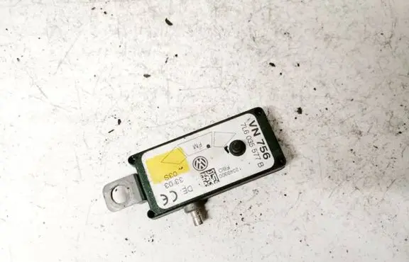 Volkswagen Touareg I Antenna control unit 7l6035577b