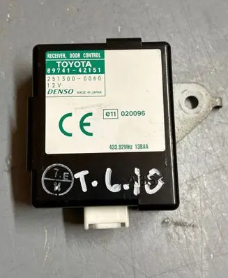 Toyota RAV 4 (XA20) Door central lock control unit/module 8974142151 2513000060