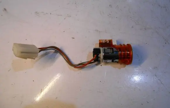 Volkswagen Touareg I 12 V Socket (front) 3D0919309D