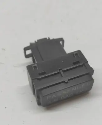 Volkswagen Golf V Passenger airbag on/off switch 1K0919234B 370204AGWJ