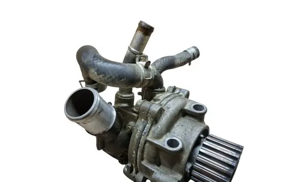 Mazda 6 Water pump 