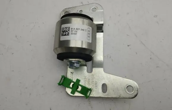 Audi Q2 - Other trunk/boot trim element 81a827242c