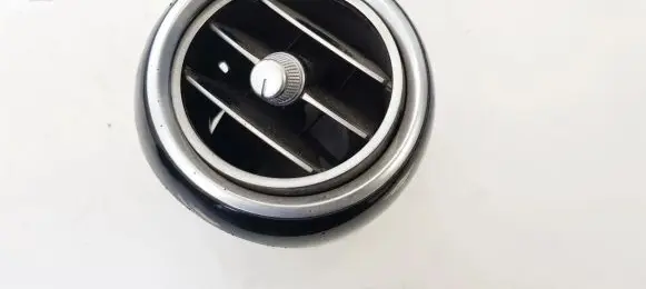 Dash center air vent grill