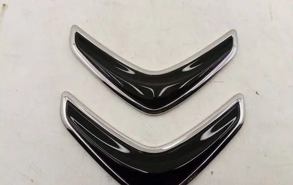 Citroen C3 Manufacturer badge logo/emblem 9827365877