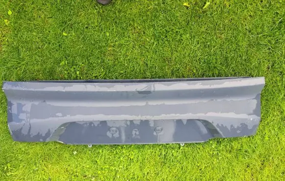 Ford Focus Rear window tailgate spoiler 911190