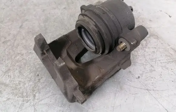 Volkswagen Golf VII Front brake caliper 5Q0615105