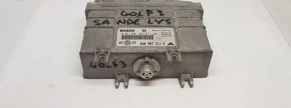 Volkswagen Golf III Engine control unit/module 0261203186 8A0907311M