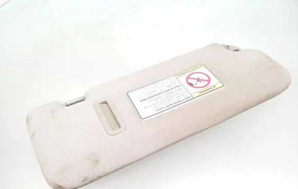 SsangYong Kyron Sun visor