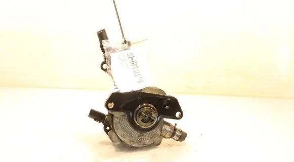 Audi A4 S4 B7 8E 8H Vacuum pump
