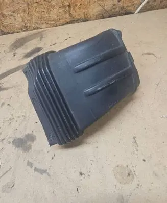 Audi A6 S6 C6 4F Air intake duct part 4F0129739B