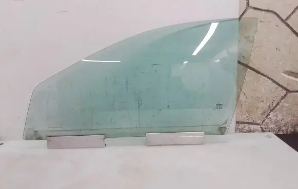 Volvo S60 Front door window glass four-door 43R001105