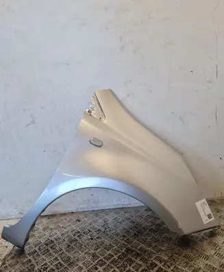 Nissan Note (E11) Fender