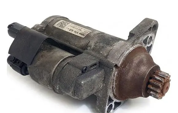 Volkswagen Golf VII Starter motor 02Z911024L